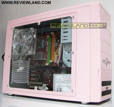 pcgamingconsole-icute-pink.jpg (18882 bytes)