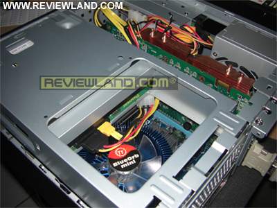 pcgamingconsole-inwin-dvdrwsata.jpg (23455 bytes)